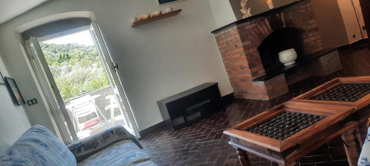 Vecchio Mulino Fontona Girasole Apartman Chiesanuova  Kültér fotó